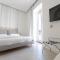 White 1903 - Rooftop Pool & Luxury Rooms