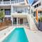 Seaside Luxury: Private Pool and Stunning Views