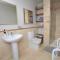 1 Bed in West Bay 74265