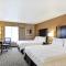 Holiday Inn Express Hotel & Suites Milwaukee-New Berlin by IHG