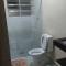 Linda casa Edícula "fundos do terreno" com piscina