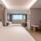 Atour Hotel Shenzhen Luohu Vientiane City