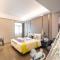 Atour Hotel Shenzhen Luohu Vientiane City