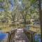 Lakefront Cozy Cabin on the Cove