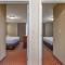 Clarion Collection Hotel Arlington Court Suites