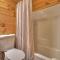 Carters Cozy Cabin - Relax or Roam 13 Acres