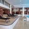 2-Zimmer Wohnung, Pools, Sauna und Balkon
