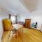 Apartment in Historic Town House