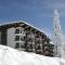 Studio rénové, style montagne, pied des pistes, balcon exposé sud, pour 4 personnes à La Rosière - FR-1-398-557