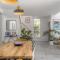 LV Premier LA2 pool, AC, garden, sea view