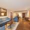 Radisson Blu Plaza Hotel Hyderabad Banjara Hills