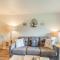 Ocean Shores Condo with Balcony Less Than 1 Mi to Beach!