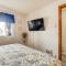 Ocean Shores Condo with Balcony Less Than 1 Mi to Beach!