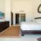 Luxury PH with 2 BR, Private beach At Mareazul - Vista Playa