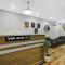 Super Townhouse OAK Hitec City Near Image Hospital