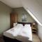 Spacious holiday home in Leons with garden