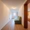 Flat with sep entrance, cleaning included
