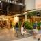 Soleil on Jonson - By Belle Escapes Byron Bay