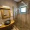 Arapis Rooms & Suites