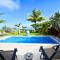 Chalet Kestrel with pool on the beach
