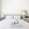 Modern 1BR with Balcony and Marina Views in Al Majara 2
