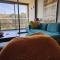 GREEN ROSE Quiet Spacious Lakeside Carpark Exceptional 70m2