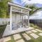 Allure 402 home