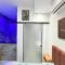 446 Private Suite, Center
