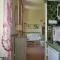 A beautiful 2 persons studio in a chateau with swimming pool