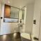 Sub Penthouse - Large Luxury 2 Bedroom Apartment