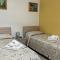 2 Bedroom Beautiful Home In Torrenova