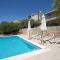 Apartments Niana with heated swimingpool