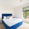 Modern 4BR near Parks & Shops Family Friendly