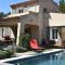 magnificent detached villa with heated swimming pool and jacuzzi, in aureille, in the alpilles – 8 people