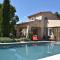 magnificent detached villa with heated swimming pool and jacuzzi, in aureille, in the alpilles – 8 people