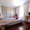 magnificent detached villa with heated swimming pool and jacuzzi, in aureille, in the alpilles – 8 people