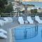 Ponti Beach Hotel