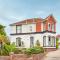 Flower Pots House - Uk39782