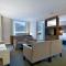 Hilton Toronto Airport Hotel & Suites