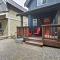 Bear Coast, Cabin with Hot Tub, Patio, and Waterview