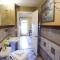 Naomis Inn Bed & Breakfast