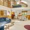 Shady Pines by AvantStay Enclosed Porch Game Rooms LakeBeach Access