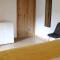 Gîte 18ème rénové avec piscine couverte, terrasse, loisirs et WiFi – 6 pers. - FR-1-426-432