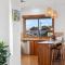 Peppy View Beach House, Ocean Views and Family Fun