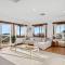 Peppy View Beach House, Ocean Views and Family Fun