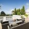 Grand 5BR Pool Villa Sea la Vie