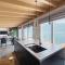 Luxury Lakefront Penthouse
