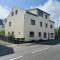 Cosy apartment near beach, marina & city centre