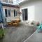 Les Volets Bleus T3 de 80 m2 patio privatif