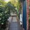 South Terrace House near Beach, bars & Cafes